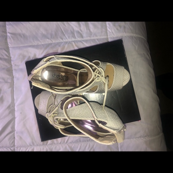 Pump heel - Picture 4 of 5